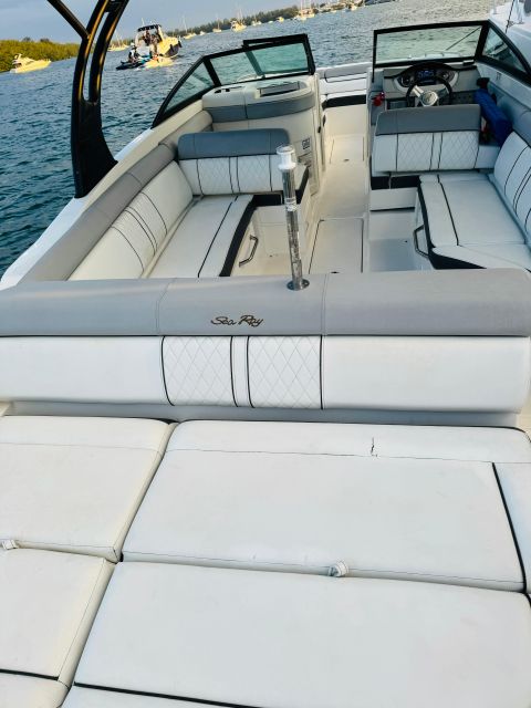 Miami: Guided Boat Tour with Champagne - Sunset, sunrise, and night lights
