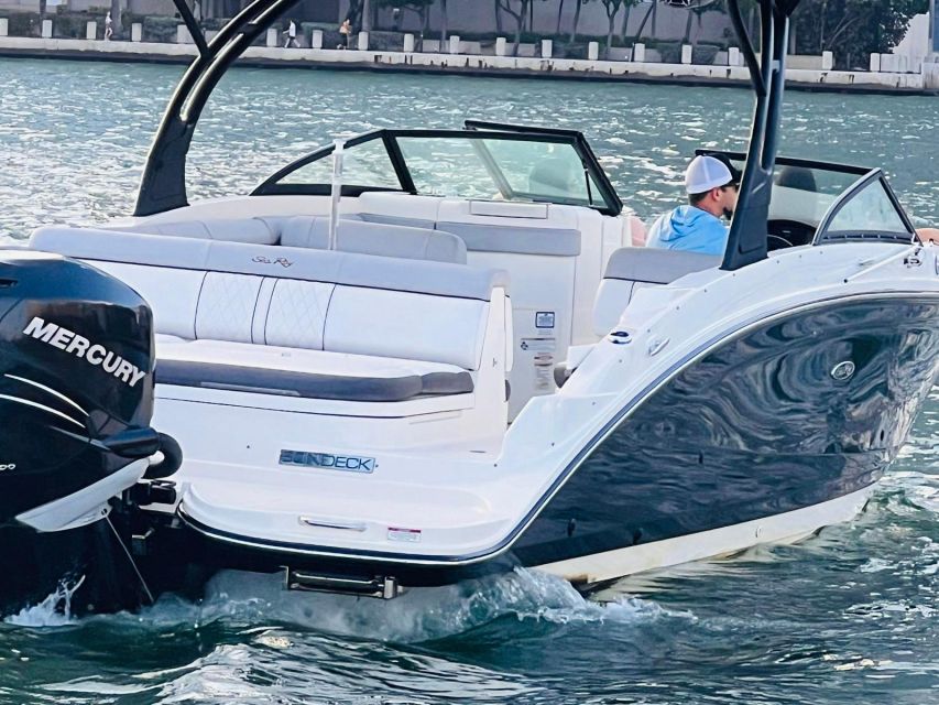 Miami: Guided Boat Tour with Champagne - From the Miami River to downtown towers