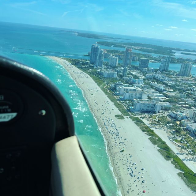 Miami: Romantic 1-Hour Private Flight Tour with Champagne - South Beach from above the shoreline