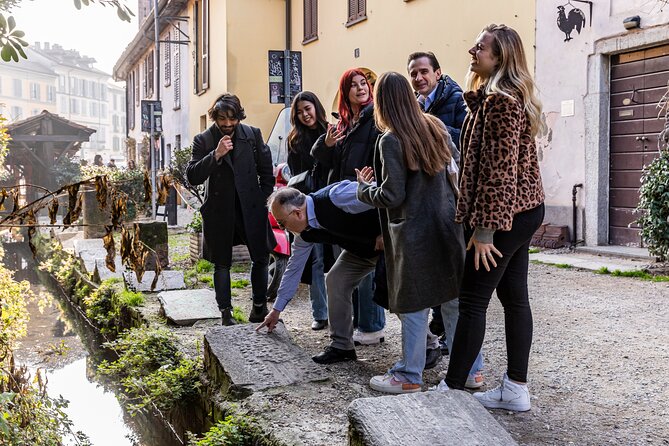 Milan: Navigli Food & Drinks Tour with Eating Europe - Courtyards and shared balconies: a quieter side of Milan
