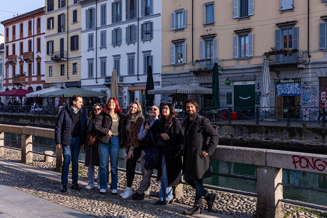 Milan: Navigli Food & Drinks Tour with Eating Europe - First stop: pizza fritta and Campari Soda at Sciué Navigli
