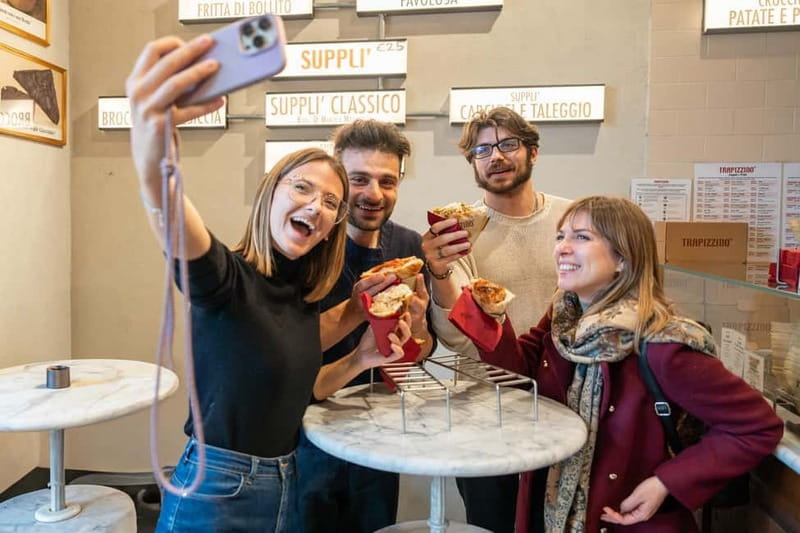Milan: Sunset Navigli Food and Drinks Tour with a Local - Wine, Italian cheese, and the art of small bites
