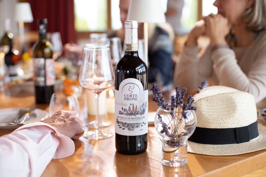 Montalcino: Guided Winery Tour and Wine Tasting - Six wines, three flights, four ways to taste