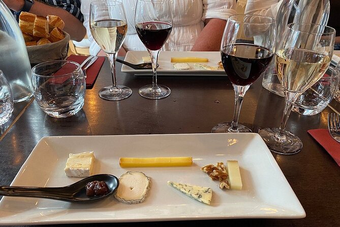 Montmartre Hill French Gourmet Food and Wine Tasting Walking Tour - The Wall of Love and Montmartre’s Artists