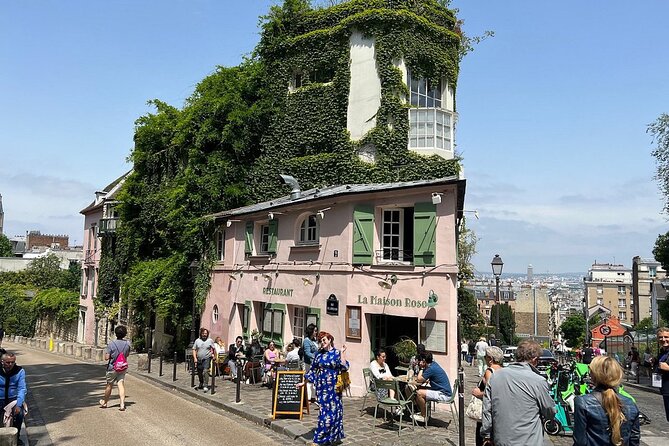 Montmartre Hill French Gourmet Food and Wine Tasting Walking Tour - Place du Tertre and the Village Feel