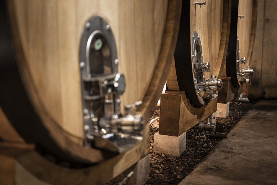 Montpellier Wine and Oyster Tour - The 30-minute drive toward the Thau Basin