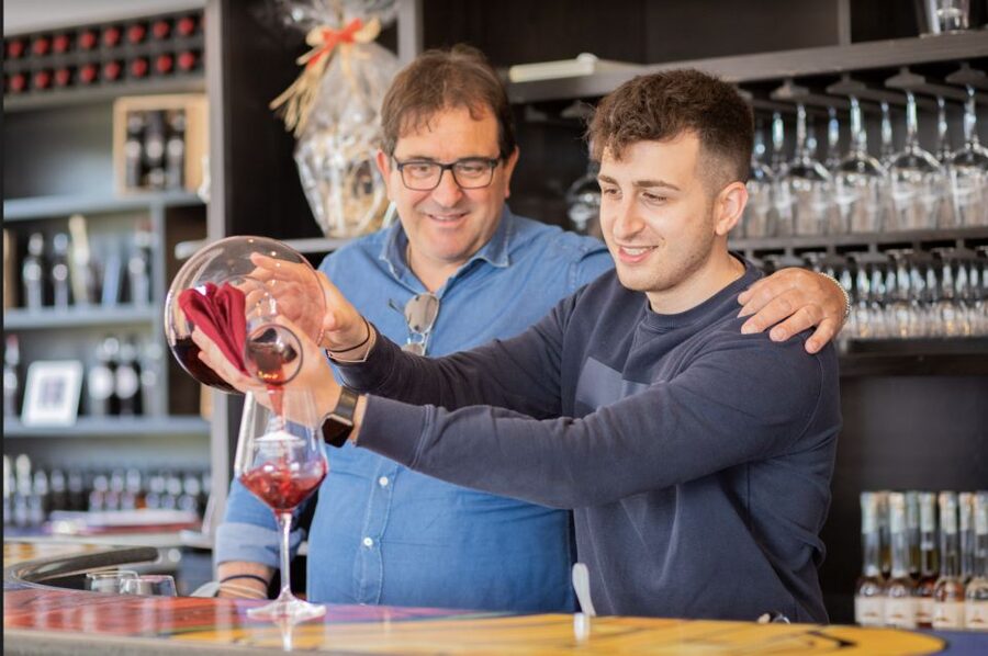 Mount Vesuvius: Vineyard Tour with Wine Tasting and Lunch - A vineyard lunch on the slopes of Mount Vesuvius