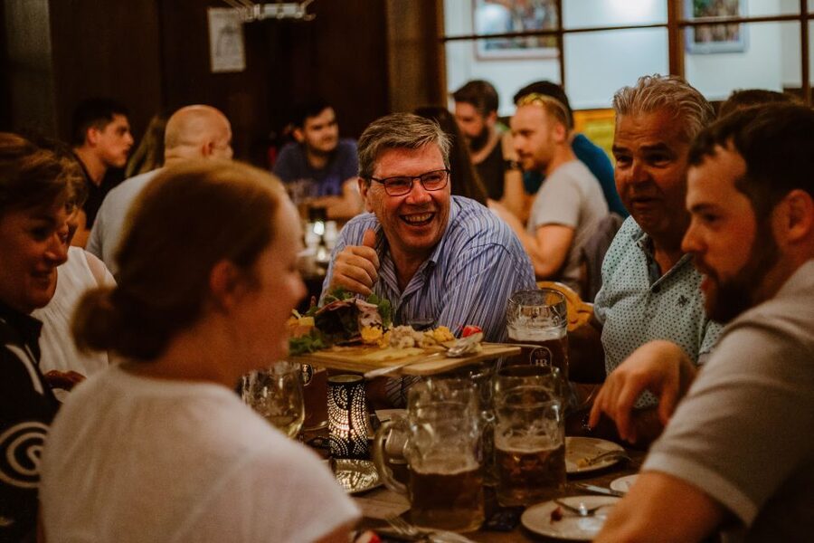 Munich: Beer and Food Tour with Dinner & Oktoberfest Museum - Historic beer halls and the Hofbräuhaus question
