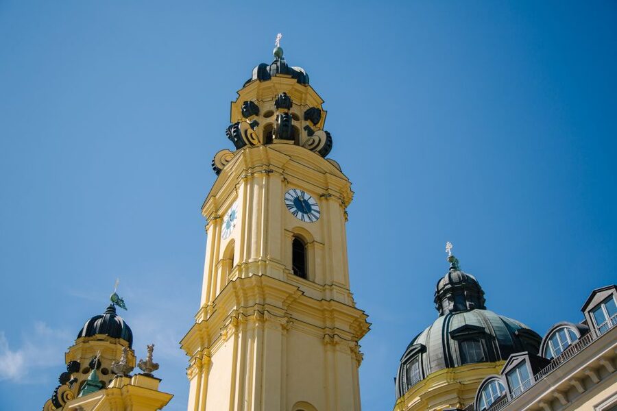 Munich: Bike Tour with Beer Garden Break - Key points at a glance