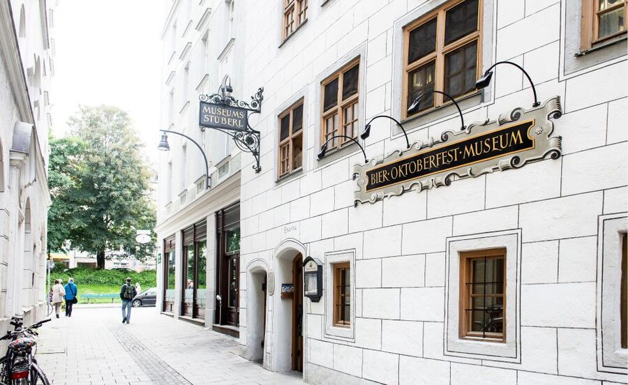 Munich: Guided Food Walking Tour with Beer Tasting - Price, group size, and value