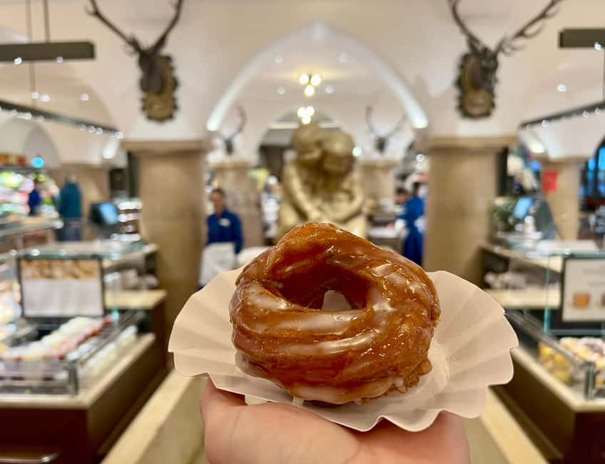 Munich: Old Town Food Tour with 10+ Tastings, Beer & Pretzel - Beer halls and Munich brewing culture