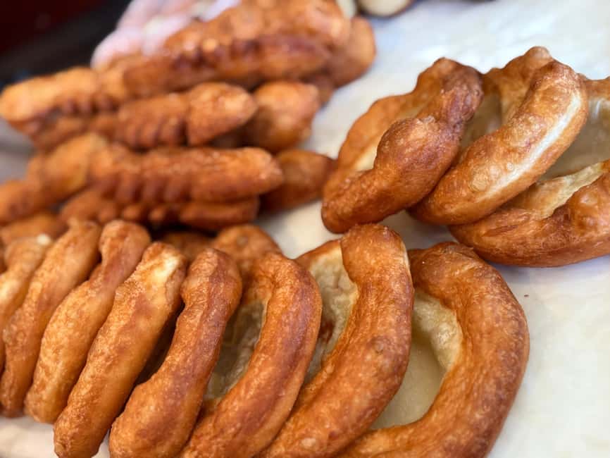 Munich: Viktualienmarkt Food Tasting Tour in German - Sausage brings the strongest Bavarian flavor
