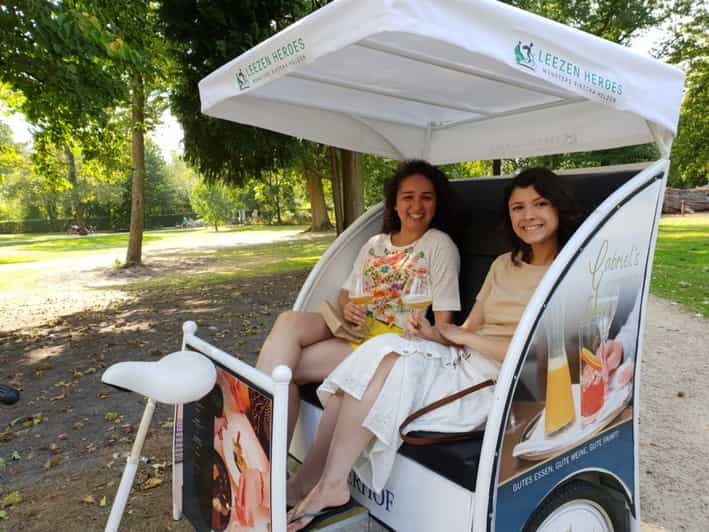 Münster: Beer Tasting Rickshaw Tour - Zwinger and Erbdrostenhof widen the story