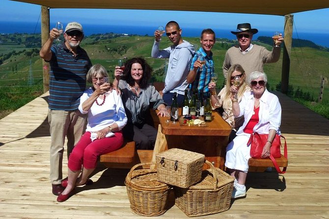 Napier: Afternoon Wine Tasting + visit Silky Oaks Chocolates - Pickup with Ross and a small-group feel