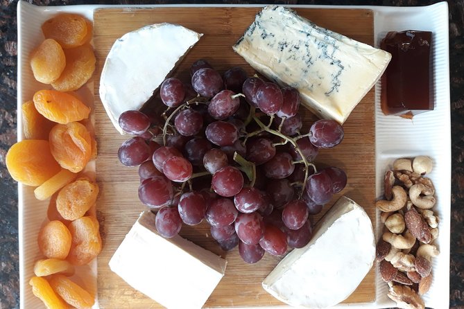 Napier: Afternoon Wine Tasting + visit Silky Oaks Chocolates - When gin or beer appears on the route
