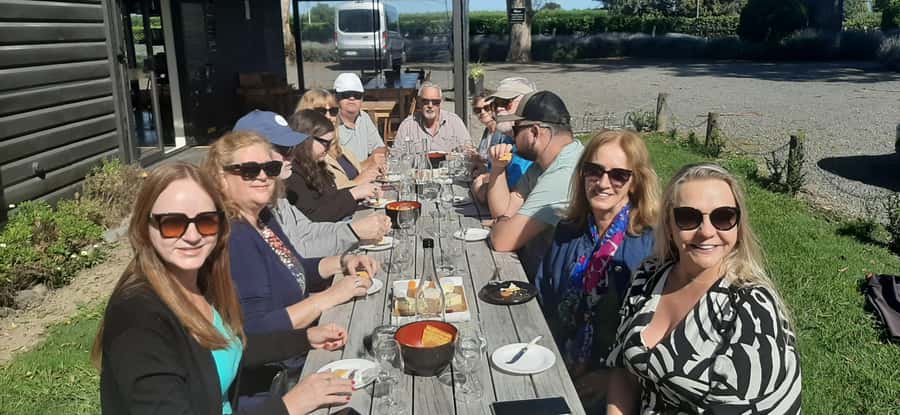 Napier: Afternoon Winery Tour Tasting at 3 Great Wineries - What the guide adds to the afternoon