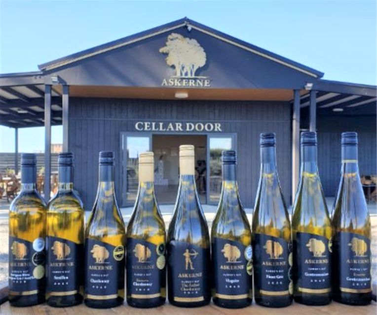Napier: Winery + Gin Tasting Tour with Lunch Thu Fri Sat - The role of the guide and the vehicle