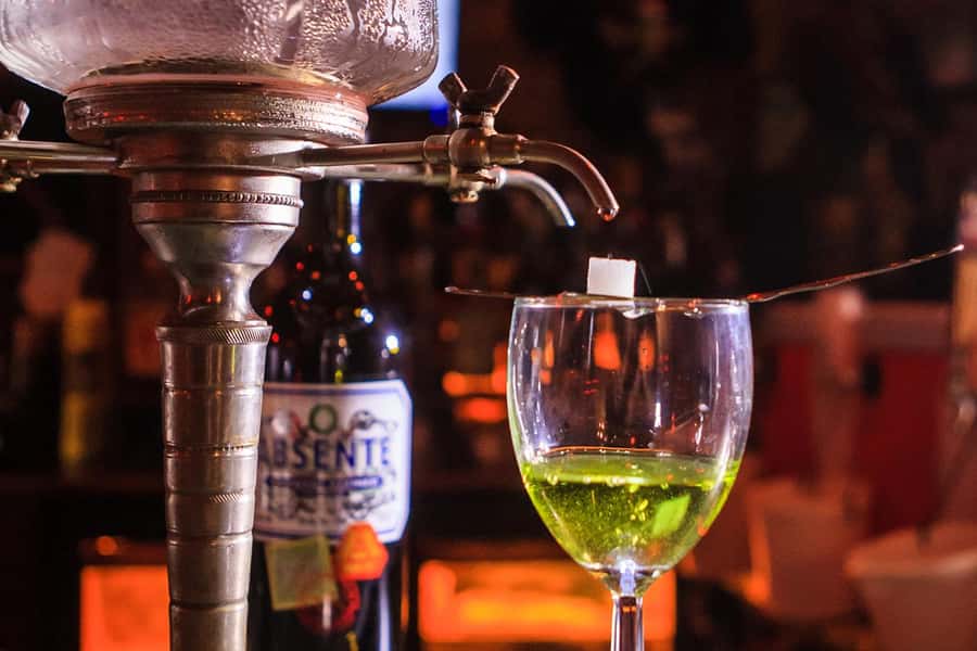 New Orleans: Afternoon Cocktail Walking Tour with Drinks - Key points at a glance