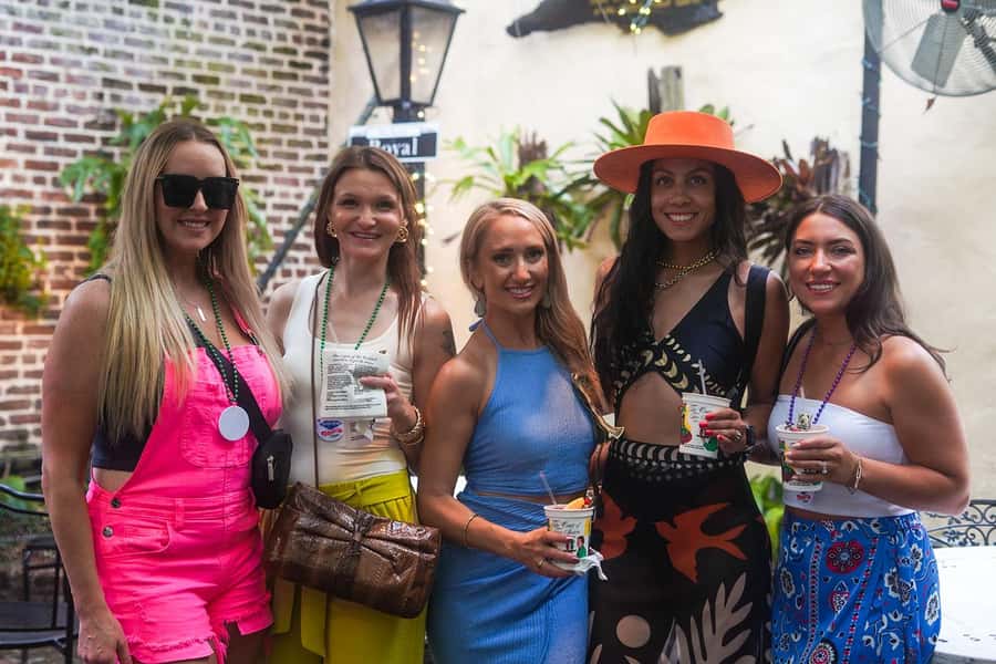 New Orleans: Afternoon Cocktail Walking Tour with Drinks - A cocktail tour that tells New Orleans through its bars
