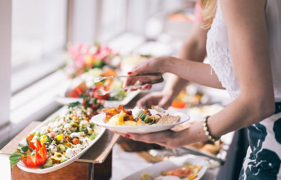 Newport Beach: City Cruises Champagne & Brunch Buffet Cruise - A two-hour cruise with a meal at the center