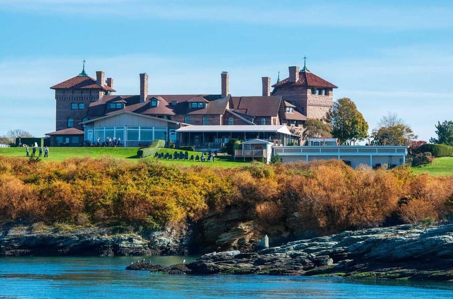 Newport, RI: Evening Cocktail Cruise of Narragansett Bay - Timing your evening in Newport