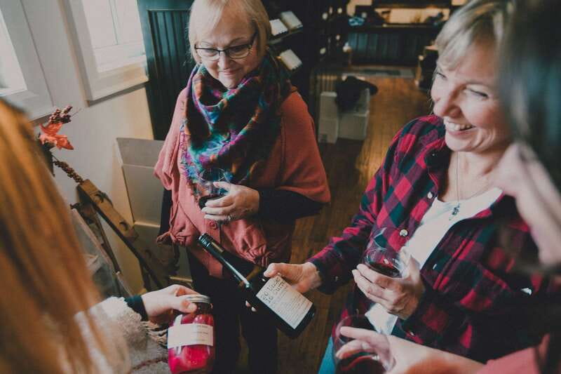 Niagara, Canada: Half-Day Winery Tour with Tastings - A gentle introduction to Niagara wine country