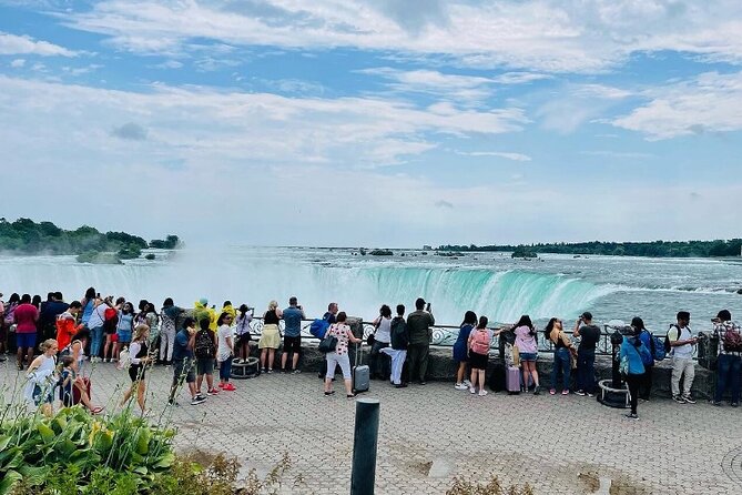 Niagara Falls Day Tour Includes Boat Cruise, Winery Stop & Lunch - The Toronto departure and the long ride west
