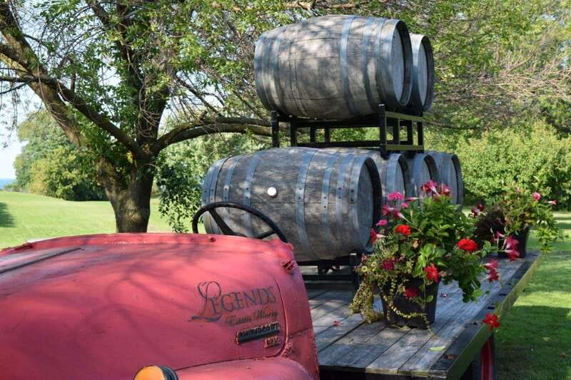 Niagara Falls: Winter Niagara Wine Tour with Transportation - Konzelmann Estate and its Lake Ontario setting