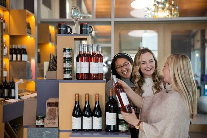 Niagara Wine Tour and Tastings with Transportation - Wayne Gretzky Estates is a shopping and atmosphere stop