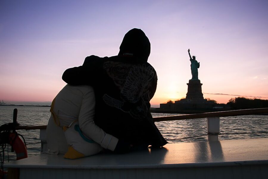 NYC: Statue of Liberty Day Sail with Onboard Bar - Pier 17 is the right starting point
