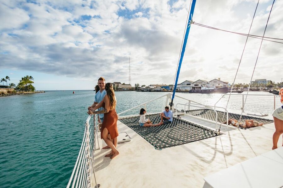 Oahu: Waikiki Sunset Catamaran Cocktail Cruise - Who should book this Waikīkī sunset sail