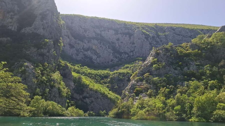 Omiš: 2-Hour Cetina River Glassboat And Beer Garden Visit - Early spring and late fall require different expectations