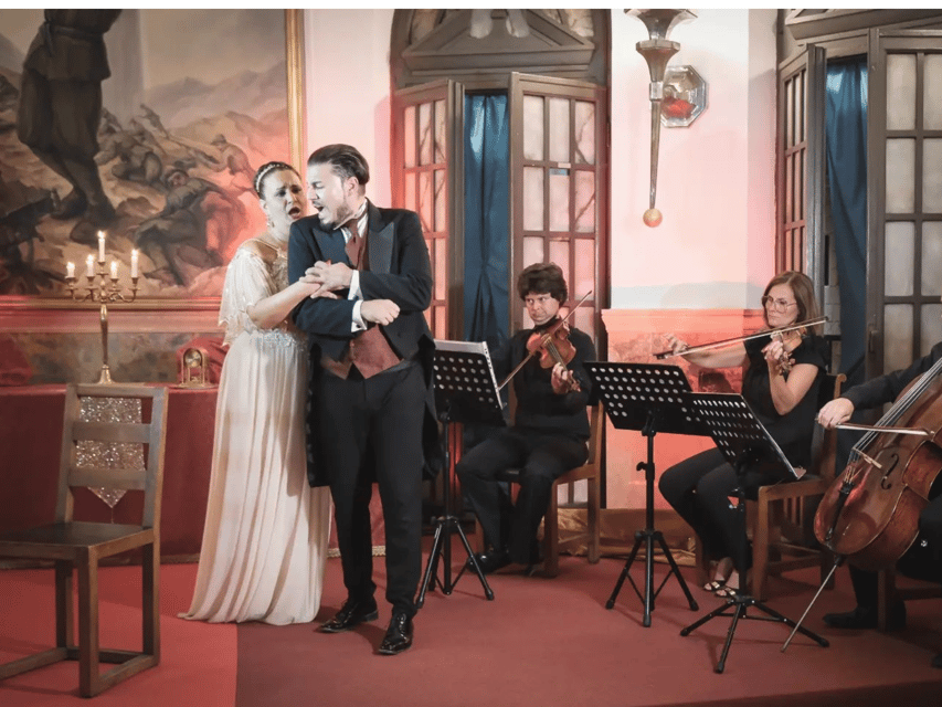 Opera Concert in Verona Palace with Prosecco - Meeting the performers after the music