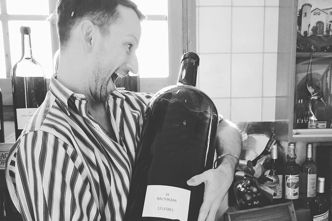Paella Class, Winery & Bike Ride - Free Hotel Pickup from Sitges - Choosing your paella in Vilafranca del Penedes