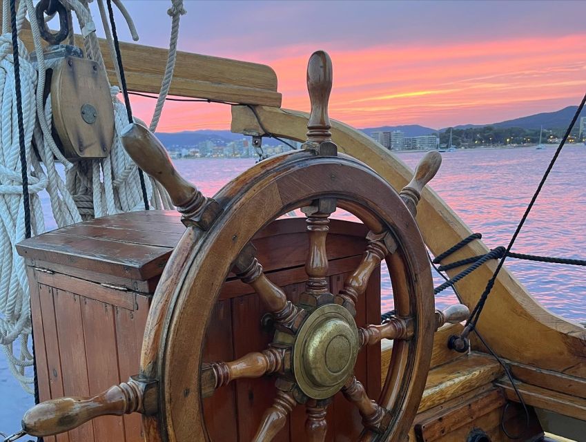 Palamós: Sunset Boat Tour with Glass of Cava - What $47 buys you