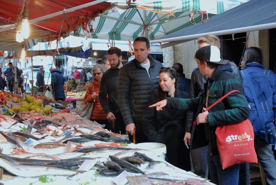 Palermo: Street Food and Local Market Tasting Tour - Vucciria and Palermo’s backstreets