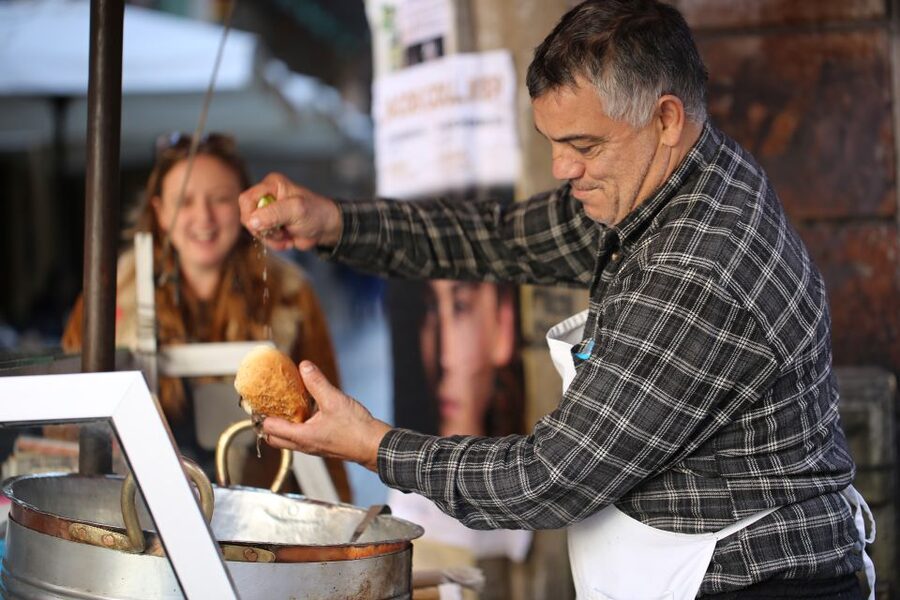 Palermo: Street Food and Local Market Tasting Tour - The final dessert and seasonal changes