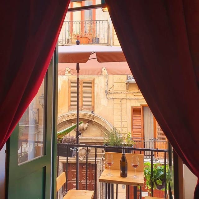 Palermo: Wine Tasting with Sicilian Tapas - Sicilian appetizers, cheese, and meat
