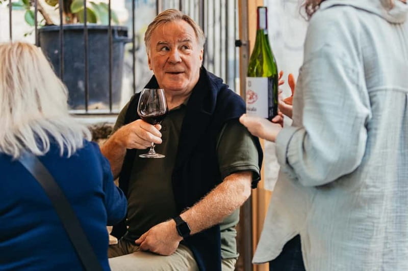 Palermo: Wine Tasting with Snacks at Bottega Monteleone - First glass: sparkling wine and a gentle start