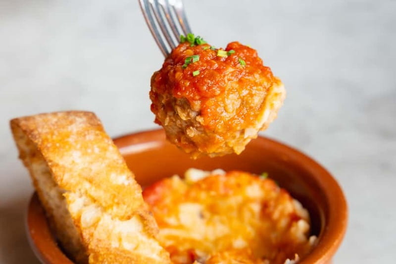 Palma de Mallorca: Gourmet Tapas and Wine Tour - Bodega Mayor and the value of the drinks