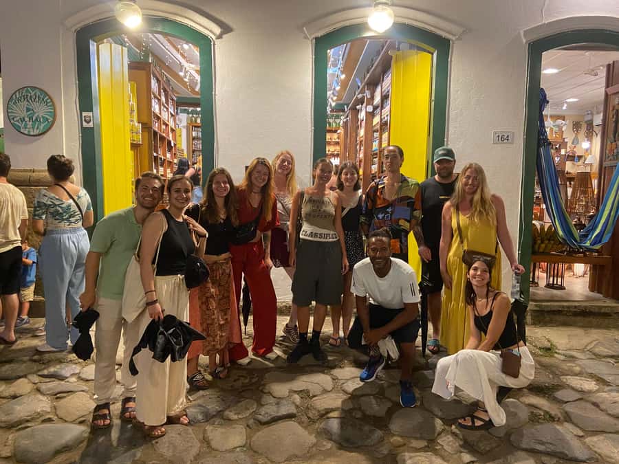 Paraty: Historic Centre Walking Tour & Cachaça Tasting - Choosing the right time for the architecture