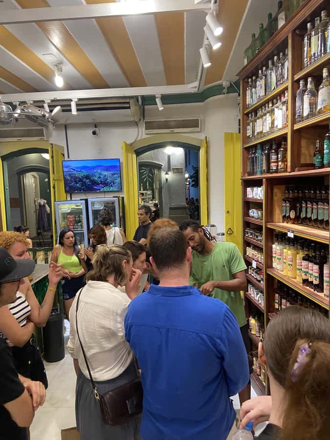 Paraty: Historic Centre Walking Tour & Cachaça Tasting - How the guides affect the experience