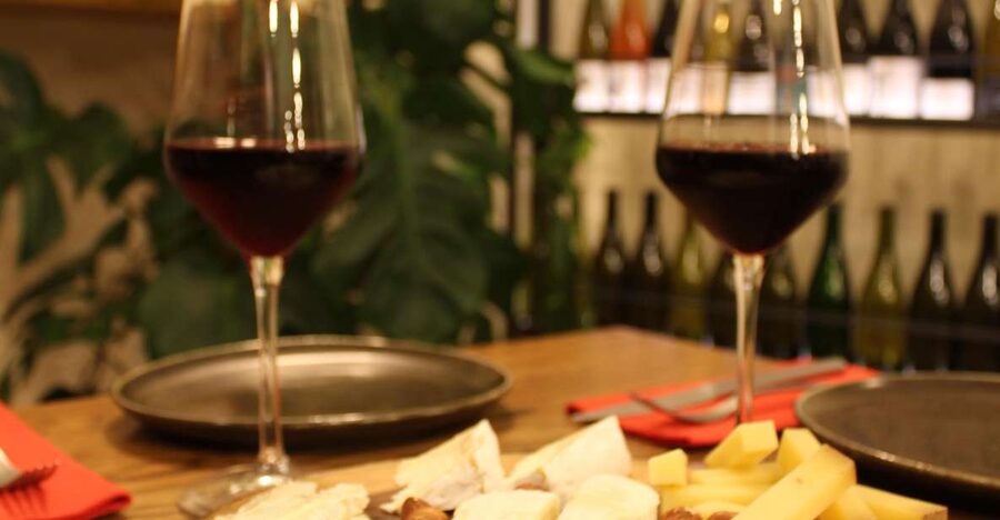 Paris: French Wine and Cheese Guided Tasting - Who Will Enjoy This Most