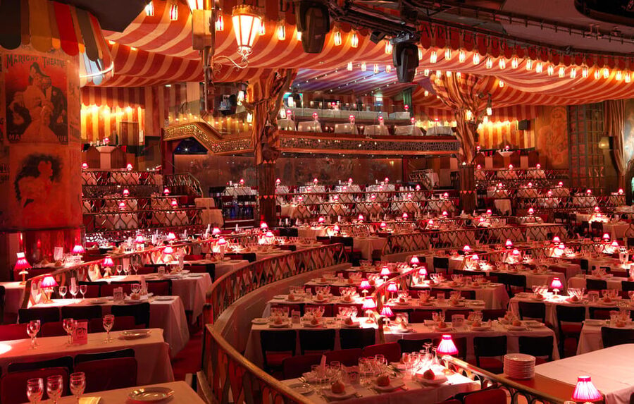 Paris: Moulin Rouge Show with Champagne and Drop-Off Service - The dress code is part of the evening