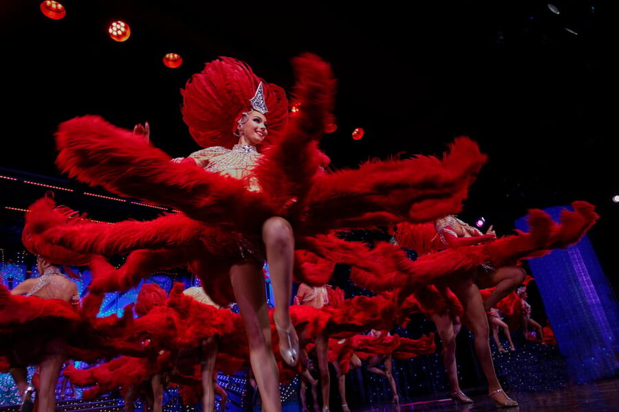 Paris: Moulin Rouge Show with Champagne and Drop-Off Service - Who will enjoy this Moulin Rouge experience most?