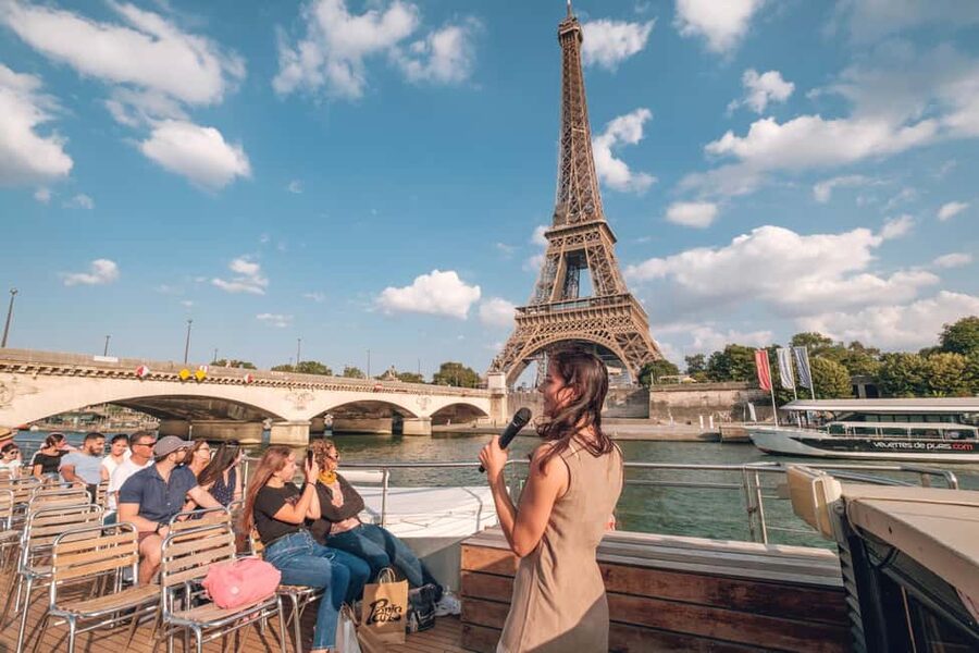 Paris: Seine River Cruise with Champagne from Eiffel Tower - Key points to know before you book