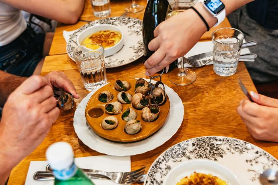 Paris: Walking Food Tour with Cheese, Wine and Delicacies - Should you book the Marais food tour?