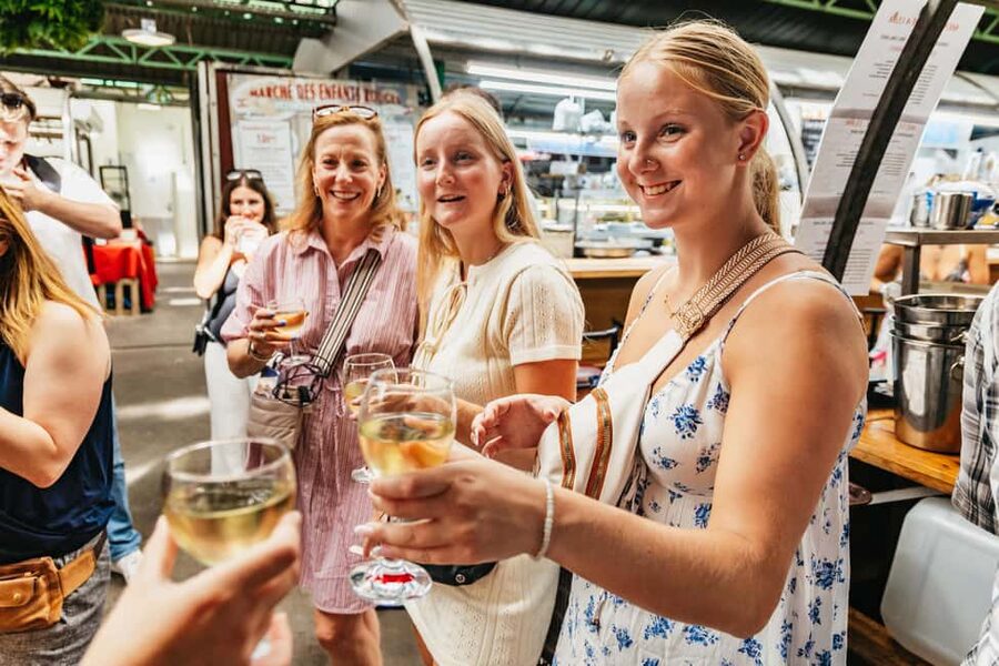 Paris: Walking Food Tour with Cheese, Wine and Delicacies - What you eat from the first bite to the last