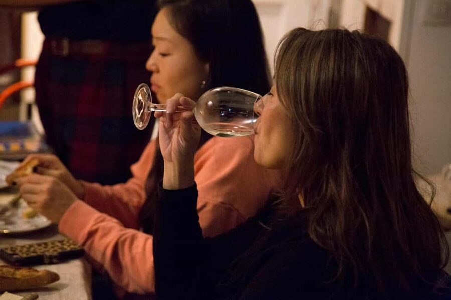 Paris: Wine and Cheese Tasting with a Chef Sommelier - The guide makes the difference