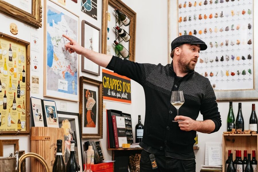 Paris: Wine Tasting Experience with 6 Wines and Cheese Board - Cheese, baguette, and the art of matching flavors